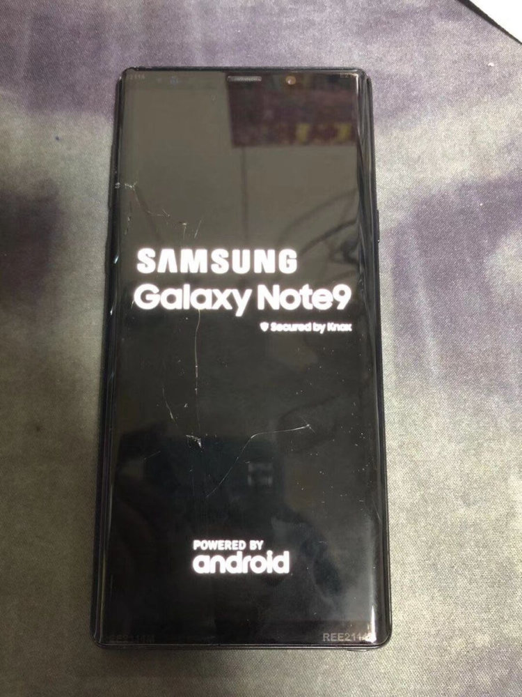 Первые «живые» фото Samsung Galaxy Note 9. Фото.