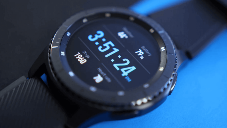 Samsung подтвердила релиз Galaxy Watch вместо Gear S4. Фото.