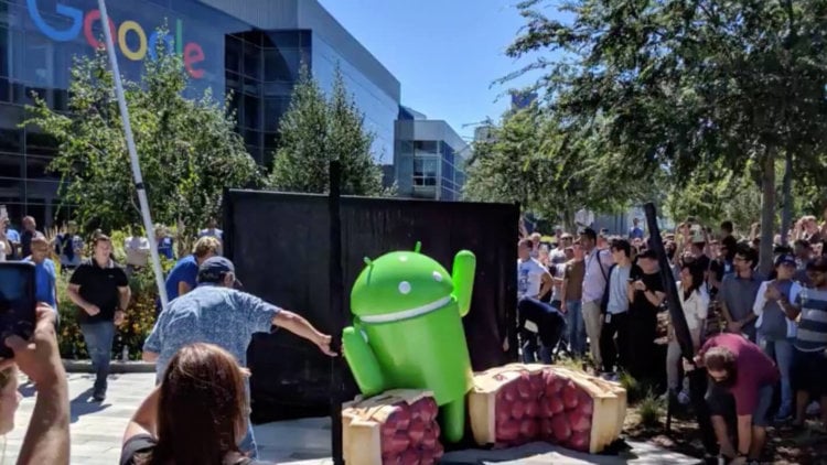 С Android 9 Pie пока работают не все Samsung Gear. Фото.