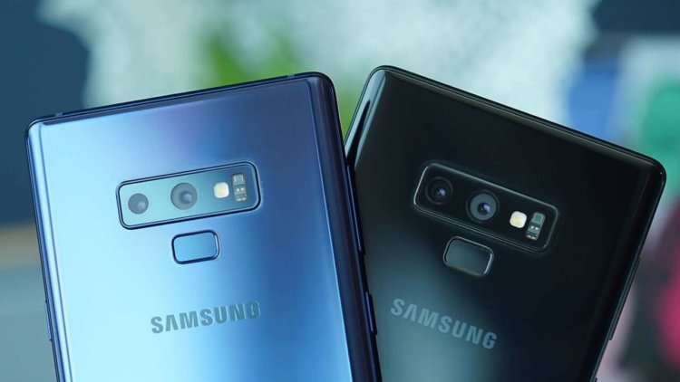 Новая серия смартфонов Samsung удивит огромной батареей. А чем ещё? Фото.