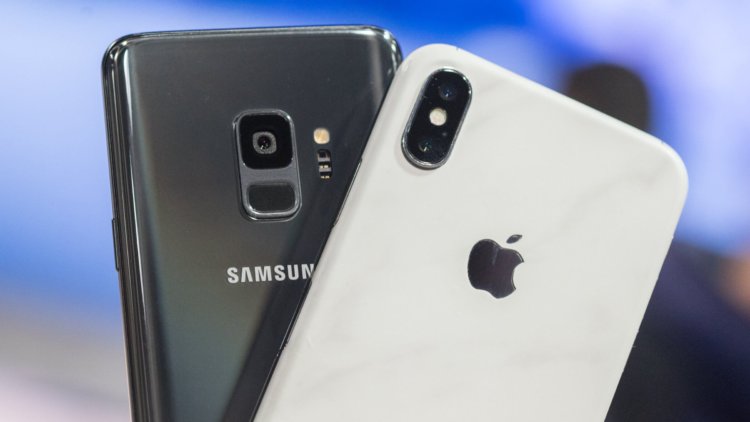 Эксперты составили рейтинг самых качественных смартфонов на 2018 год. Фото.