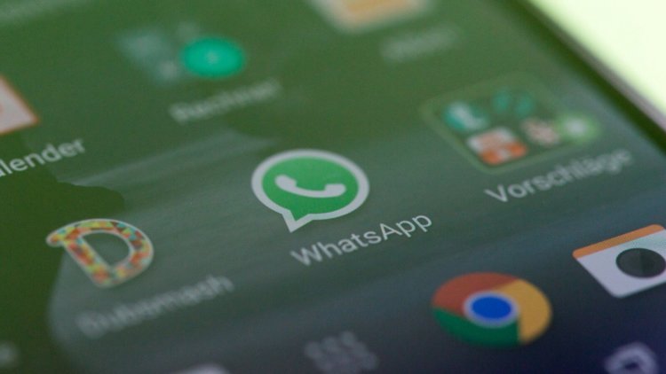 В WhatsApp найдена уязвимость, позволяющая перехватывать сообщения. Фото.