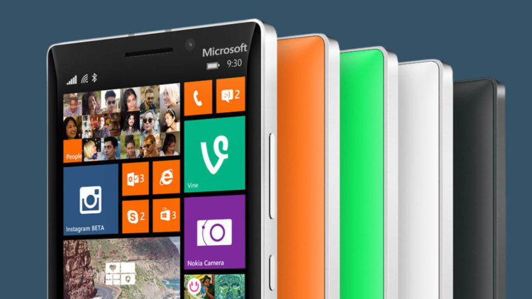 Двухэкранный Microsoft Lumia 640 удивляет вторым дисплеем. Фото.