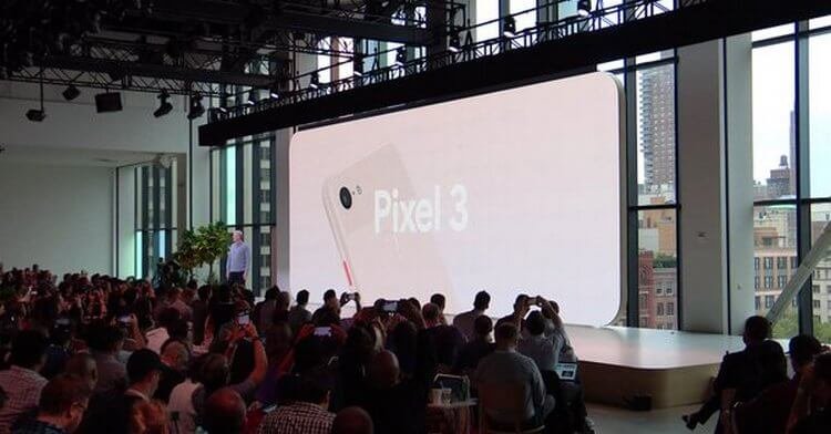 Google официально представила Google Pixel 3 и Pixel 3 XL. Удивлены? Google Pixel 3 — беспроводная зарядка. Фото.