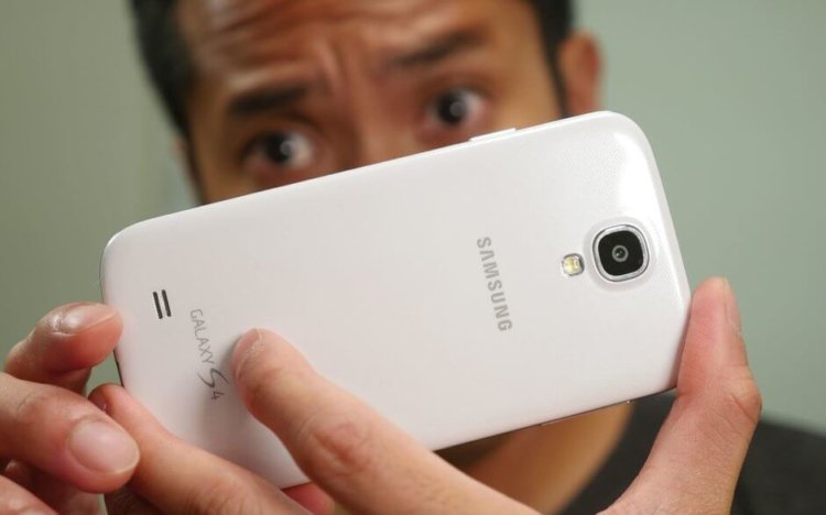 Топ самых провальных функций смартфонов Samsung. Smart Pause. Фото.