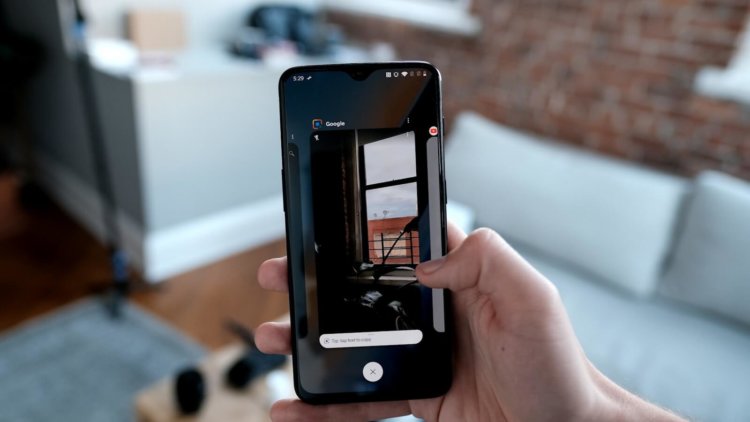 Топовые функции OnePlus 6T появятся на старых смартфонах. Фото.