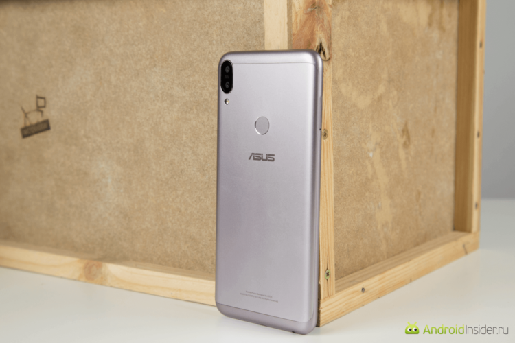 ASUS Zenfone Max Pro M1 — недорогой, но достойный. Фото.