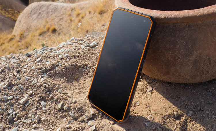 Защищенный Nomu S50 Pro — лучший смартфон для выживальщиков. Фото.