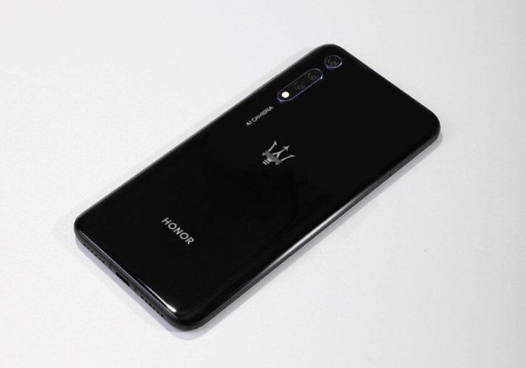 Раскрыты 5 особенностей смартфона Honor V20. Ограниченная версия с эксклюзивным дизайном. Фото.