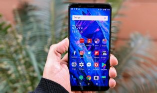 OnePlus выпустила Android 9 Pie для двух своих смартфонов. Фото.