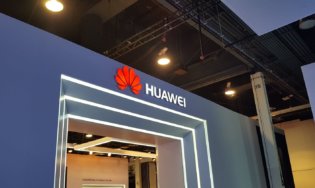 Huawei представила Y5 Lite с легким Android. Фото.