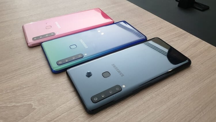 Лучшие смартфоны Samsung (январь 2019). Samsung Galaxy A8. Фото.