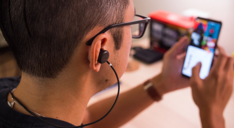 Google представила два Android-приложения для слабослышащих. Фото.