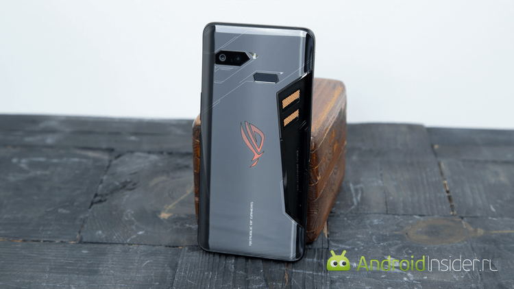ASUS ROG Phone: самый игровой из всех смартфонов. Фото.