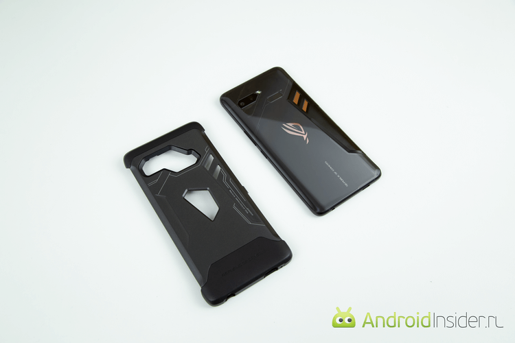 ASUS ROG Phone: самый игровой из всех смартфонов. Специально созданный чехол. Фото.