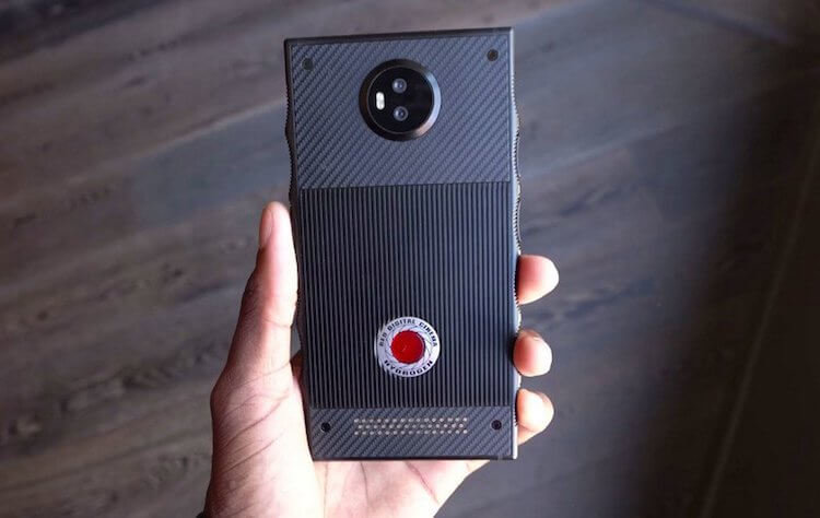 Компания Red работает над суперкамерой для своего смартфона Hydrogen One. Ждем новый Hydrogen One? Фото.