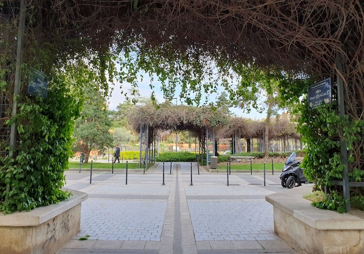 Galaxy S10 5G сравнялся с Huawei P30 Pro по качеству съемки.. Как снимает Galaxy S10 5G.. Фото.