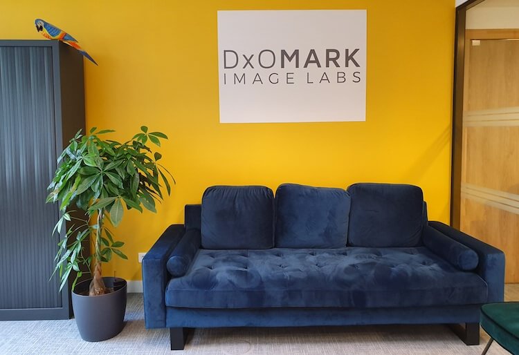 Galaxy S10 5G сравнялся с Huawei P30 Pro по качеству съемки.. Как снимает Galaxy S10 5G.. Фото.