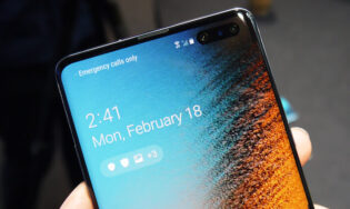 Samsung серьезно увеличила автономность Galaxy S10 в последнем обновлении. Фото.