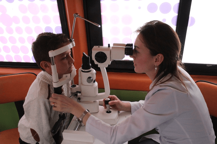 Как Huawei собирается диагностировать глазные заболевания при помощи своих смартфонов и ИИ. Ситуация серьезней некуда. Фото.