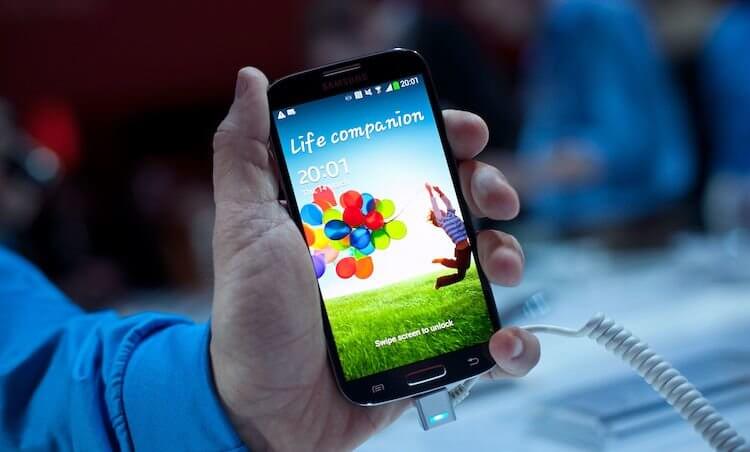 Запретят ли Samsung использовать Android и сервисы Google? Фото.