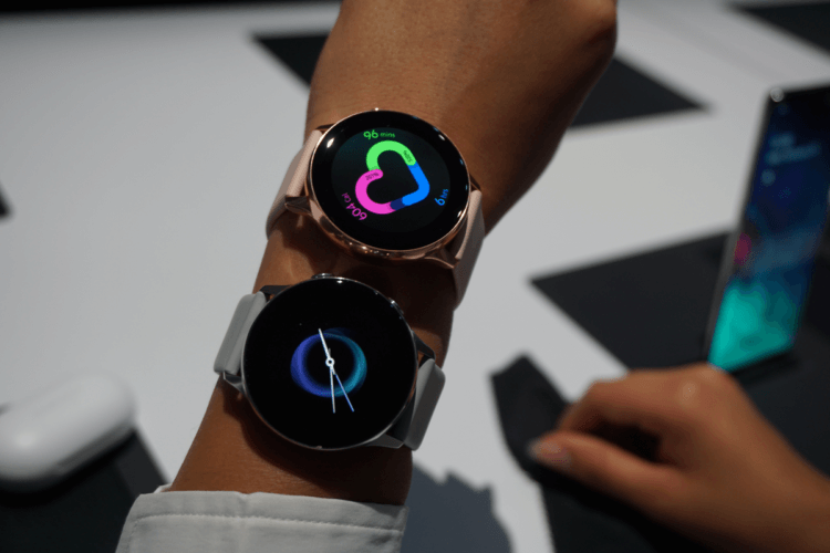 Какие часы Samsung выбрать до 20 000 рублей. Galaxy Watch Active. Фото.