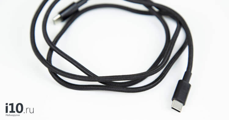 Как выбрать кабель для смартфона. Комплектный кабель от ASUS ROG Phone в тканевой оплетке. Фото.