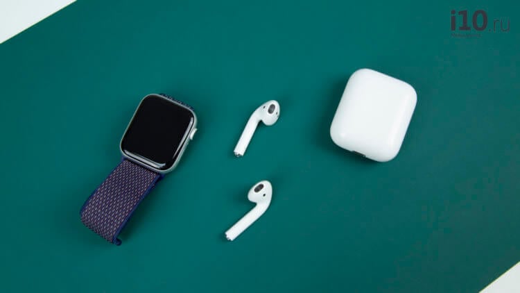 История смарт-часов. Apple Watch и AirPods — в такой связке музыку слушать удобно. Фото.
