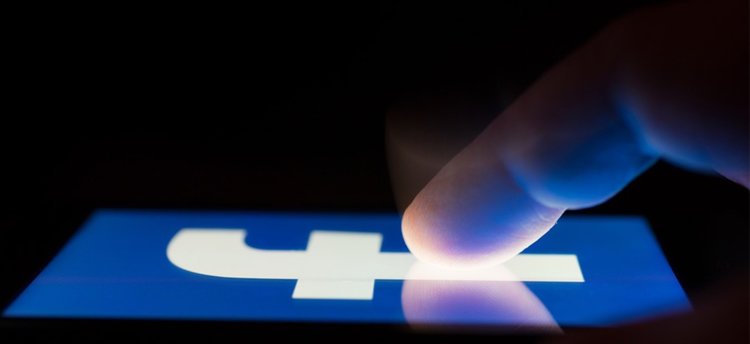 Facebook может слушать ваши аудиосообщения. Как это остановить? Фото.
