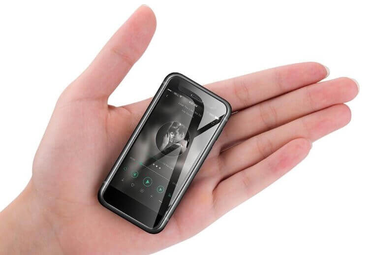 Самый маленький смартфон в мире. Фото.