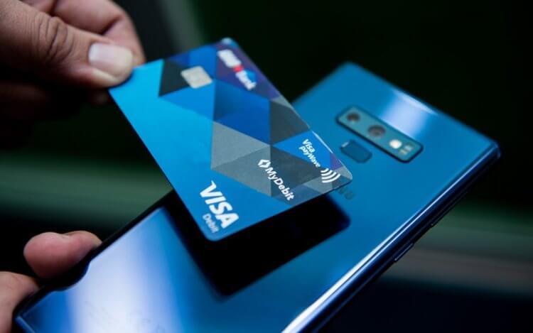 Приложение Pay Touch позволяет смартфонам Samsung принимать платежи с карт. Фото.