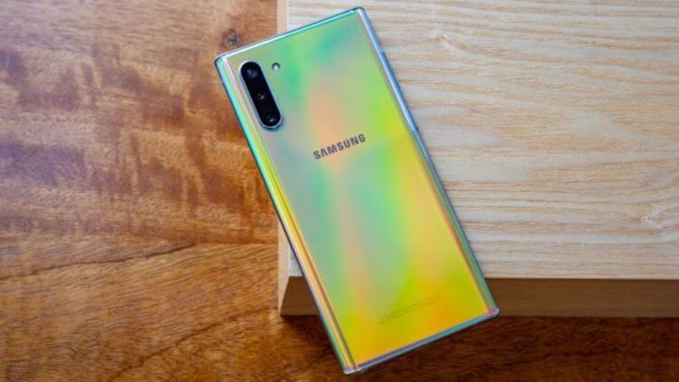 Samsung уже работает над Galaxy Note 10 Lite. По всей видимости, Samsung готовит нам сюрприз. Фото.