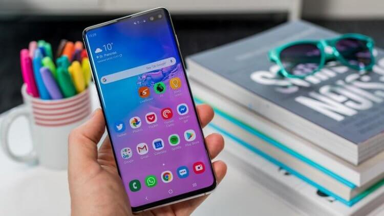 Самые большие смартфоны 2019 года. Samsung Galaxy S10 Plus — Все еще отличный смартфон. Фото.