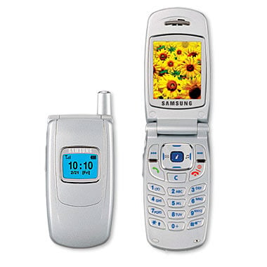 Ваш первый смартфон против текущего: разница есть? Samsung S500. Фото.