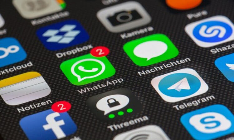 Samsung Galaxy S20, Джефф Безос и темная тема в WhatsApp: итоги недели. WhatsApp удобен, но тоже не обходится без минусов. Фото.