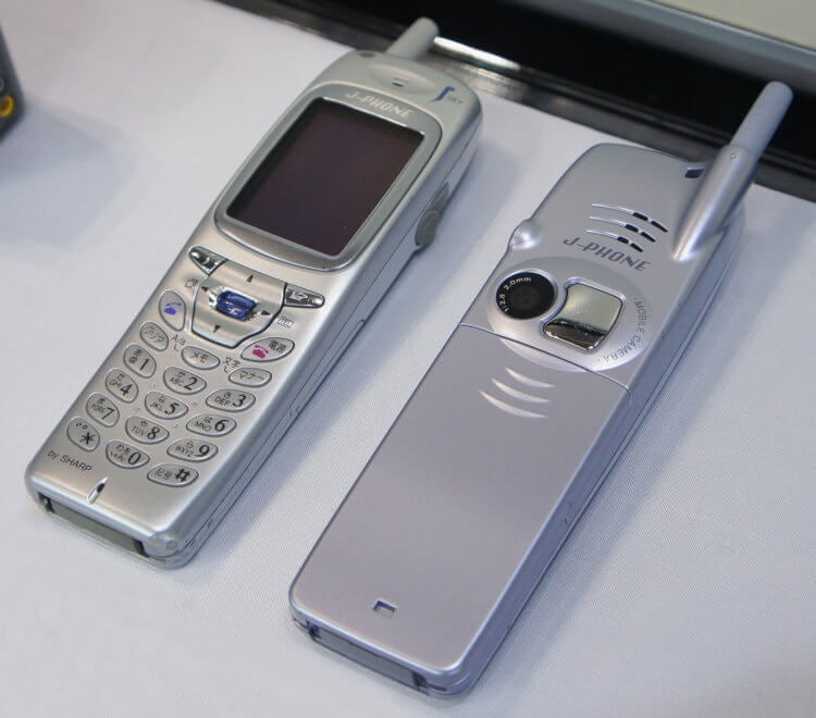 Какими были популярные телефоны с 1980 по 2000 год. Чем еще порадовали производители? Фото.