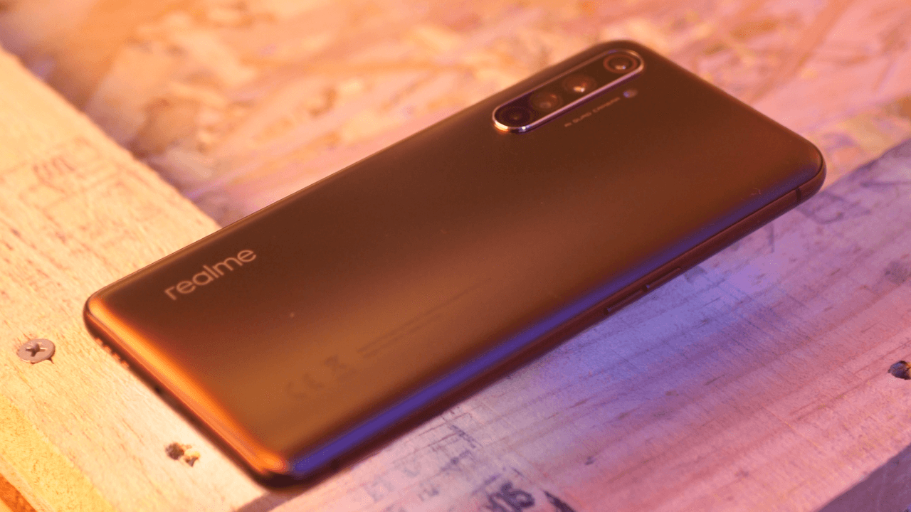 Xiaomi Mi 10 или Realme X50 Pro? Выбираем лучший китайский бюджетный флагман