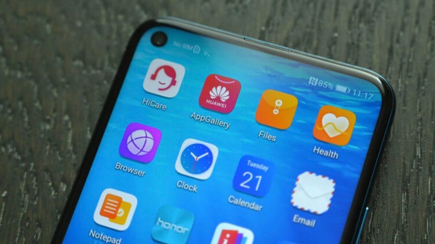 На Huawei можно установить WhatsApp, Instagram и другую «запрещенку». Huawei понимает, что Instagram и WhatsApp в AppGallery не появятся, а потому идёт на решительные меры. Фото.