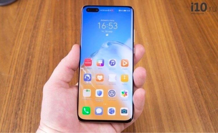 Скоро снова можно будет платить телефоном Huawei. Этим смартфоном можно будет бесконтактно оплачивать покупки. Фото.