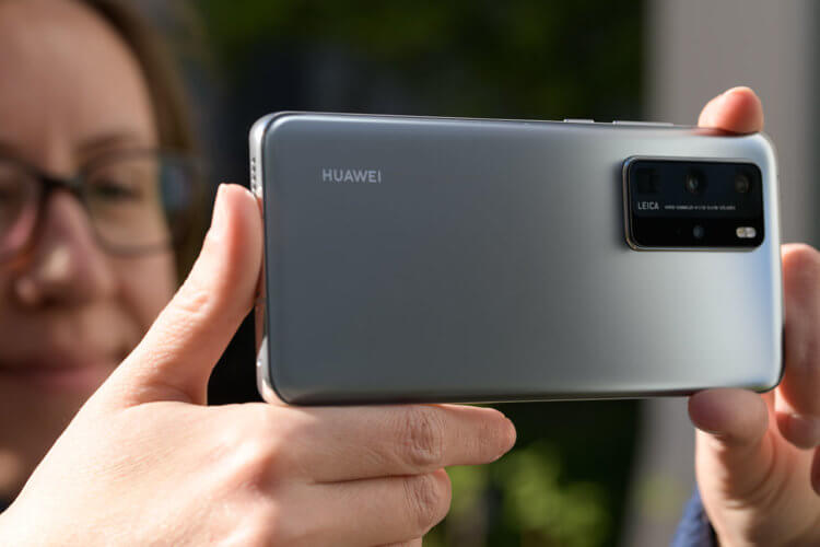 Испанский стыд. Huawei опять опозорилась, выдав профессиональное фото за своё. Фото.