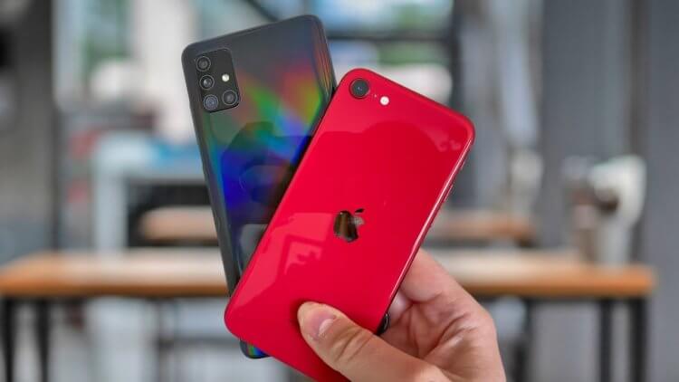 Galaxy A51 против iPhone SE 2020: чья камера лучше? Galaxy A51 стоит дешевле, чем iPhone SE 2020, а снимает почти так же. Нет, ну правда. Фото.