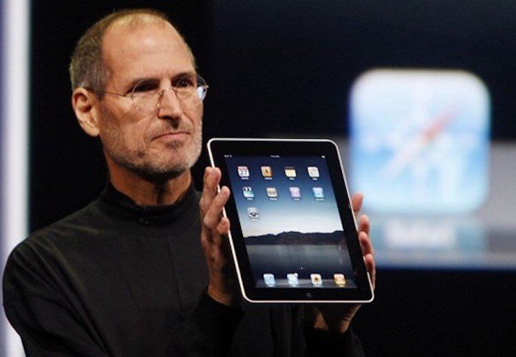 Почему Apple продает больше всех планшетов. С тех пор, как Стив Джобс показал первый iPad мир поменялся. Фото.