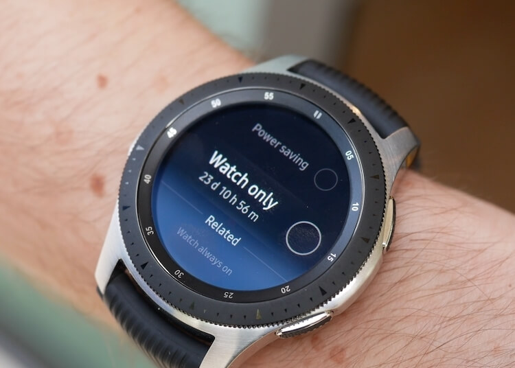 Какие часы Samsung лучше не покупать. Неприятно, когда твои часы перестают поддерживаться. Фото.