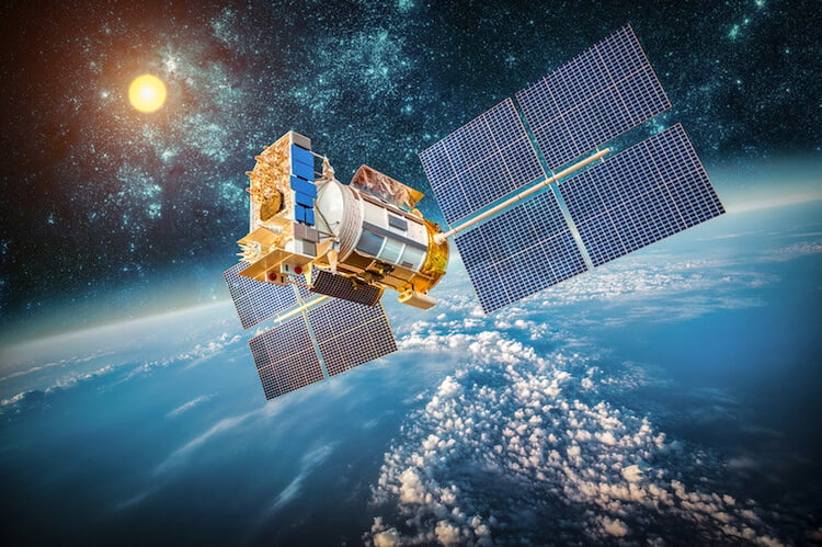 Россия планирует запустить 5 спутников ГЛОНАСС в 2021. Что это даст нашим смартфонам. В последнее время про ГЛОНАСС перестали говорить так часто, как раньше, но ее важность не стала ниже. Фото.