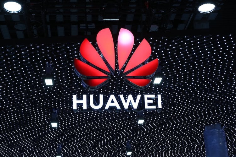 Как вводились санкции против Huawei. Проблемы Huawei — это общие проблемы для всей отрасли. Слишком много компаний с этим связаны. Фото.