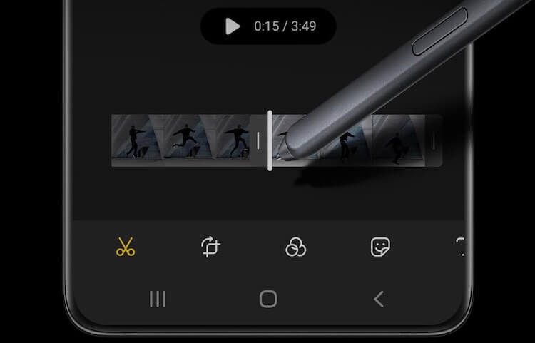 Стилус S Pen для Galaxy S21 Ultra. S Pen может пригодится для всего, что требует четкой работы. Фото.