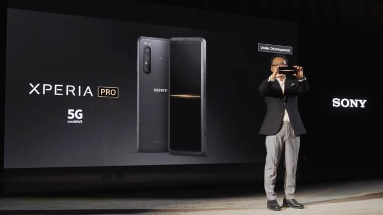 Да вы с ума сошли! Почему новый смартфон Sony стоит 200 тысяч рублей. Фото.