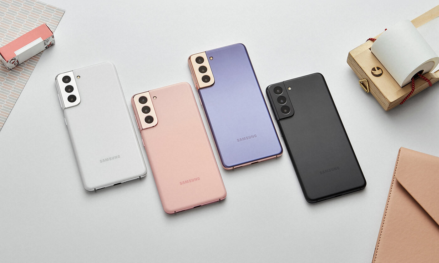 Сколько будет стоить Galaxy A52. Не исключено, что дизайн Galaxy A52 будет выполнен в стиле Samsung Galaxy S21. Он не будет таким же, но может быть в его духе. Фото.