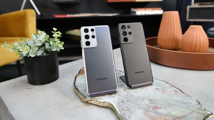 Чем российский Galaxy S21 отличается от американского. Galaxy S21 существует в двух версиях: на Exynos 2100 и Snapdragon 888. Фото.