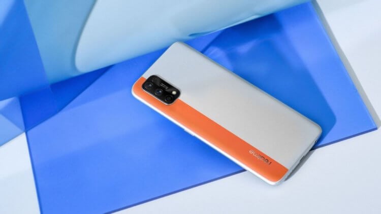 Лучшие аналоги Galaxy A52. Смартфон с корпусом из кожи за 19 тысяч рублей. Ну где ещё вы такое видели? Фото.